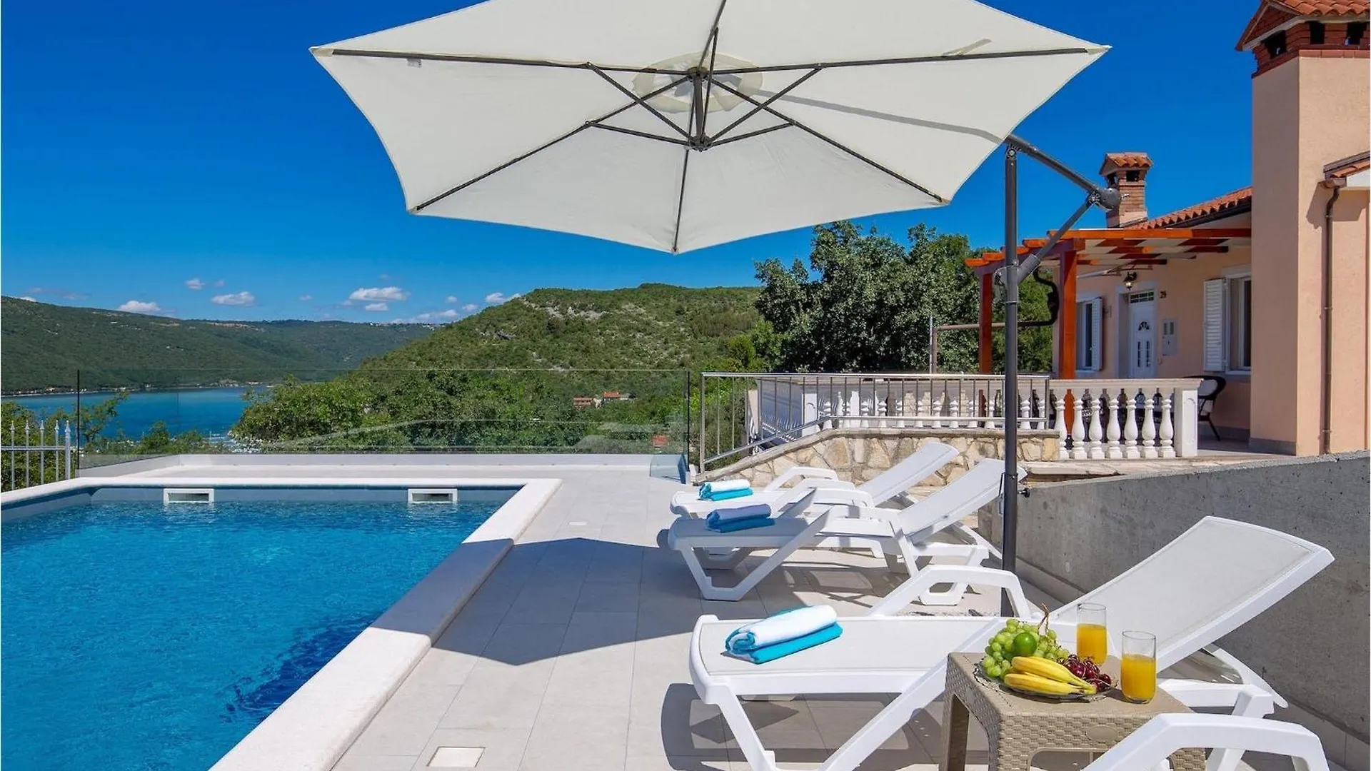 Villa Lucija Dream Trgetari Holiday home
