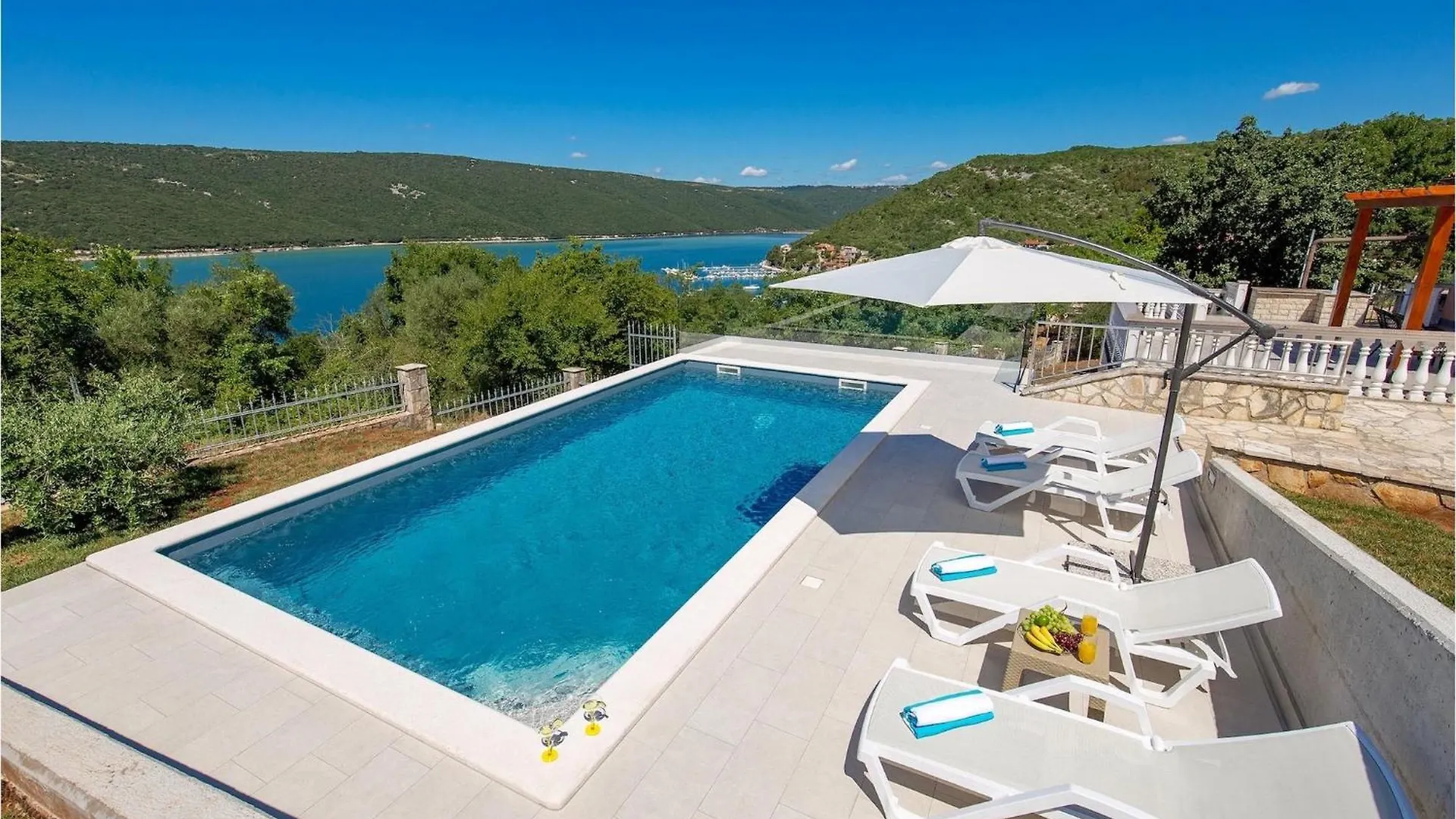 Holiday home Villa Lucija Dream Trgetari